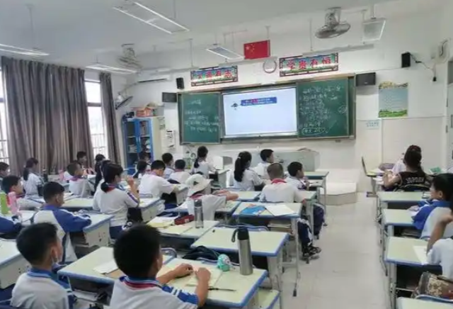 开展数字教育赋能迭代晋级才智校园硬件设施深化教育治理
